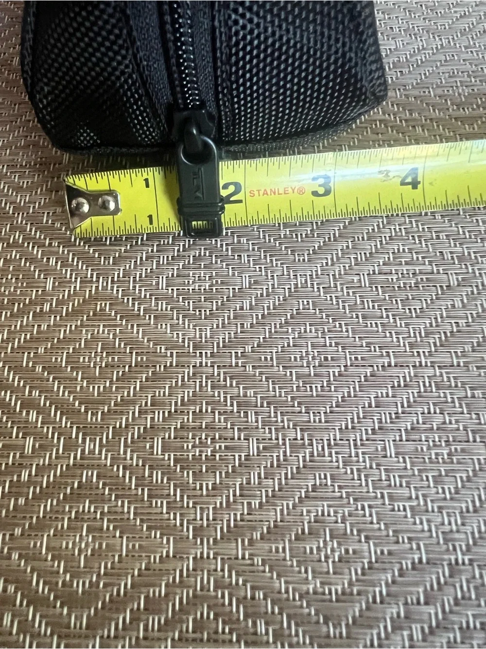 TUMI Accent Accessory Cord Pouch Black